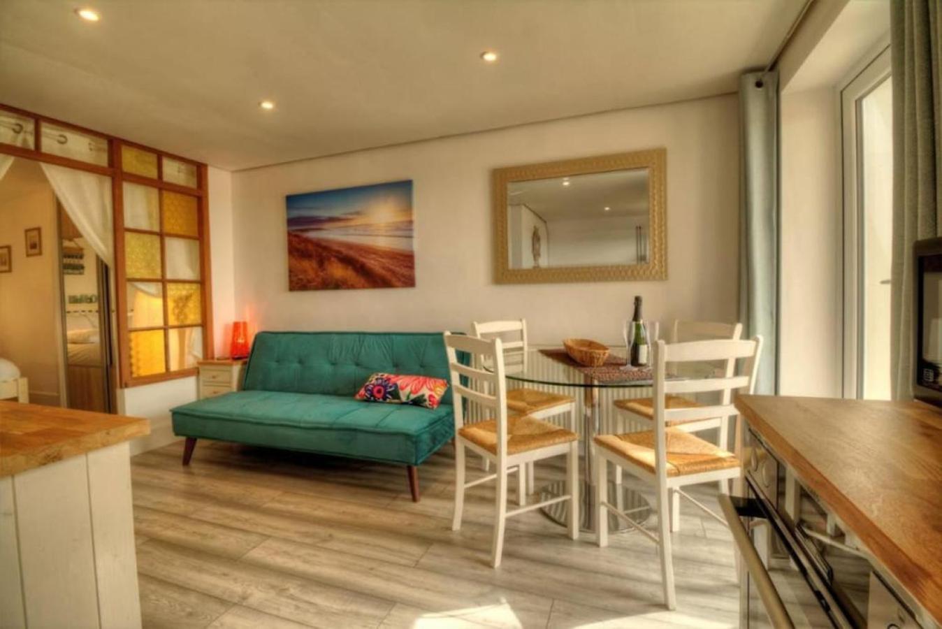 Air Maison - Solent View Beachfront Apartment South Hayling Exterior photo